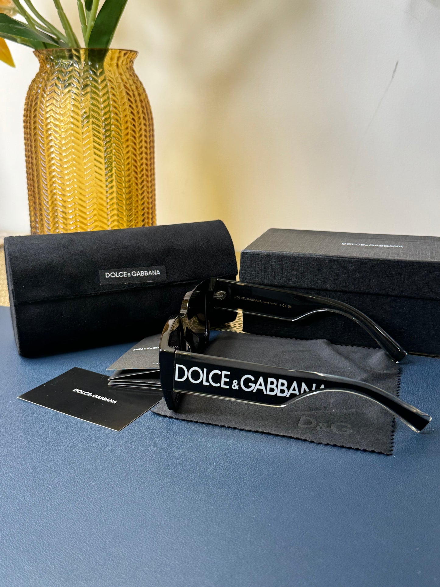 DOLCE & GABBANA SUNGLASS