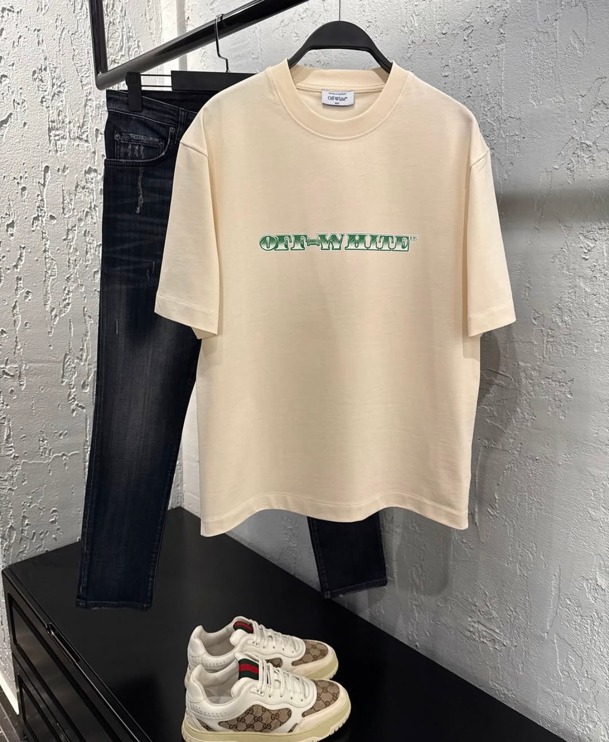 Off-White
Cash Arrow T-shirt