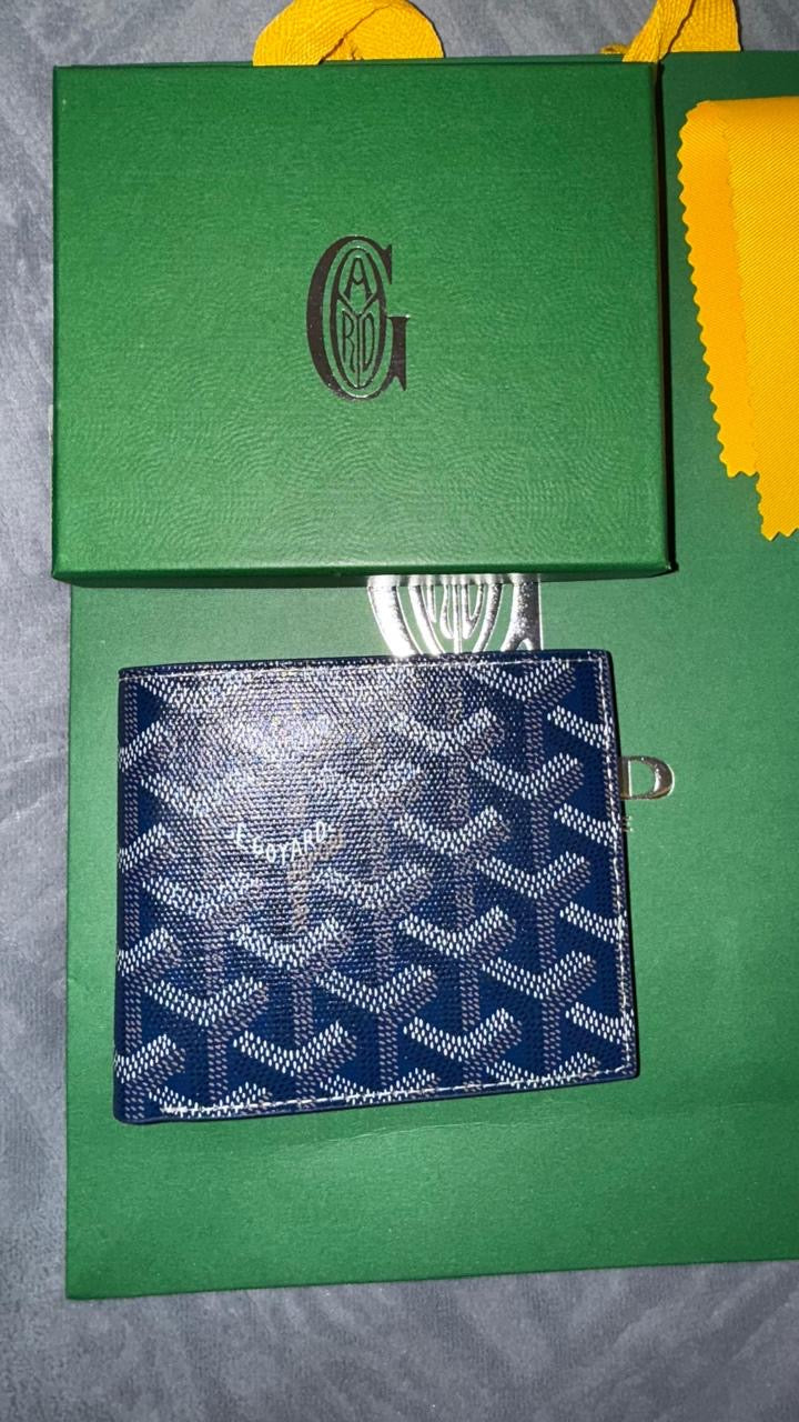 GOYARD
GOYARD VICTOIRE WALLET NAVY BLUE