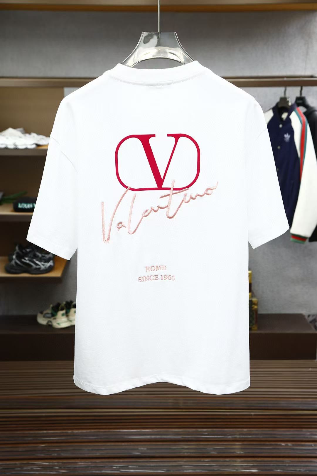 VALENTINO EMBROIDERY AND VLOGO SIGNATURE PRINT COTTON T-SHIRT